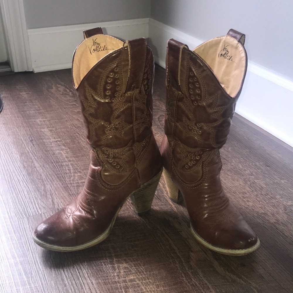Very Volatile Cowgirl boot